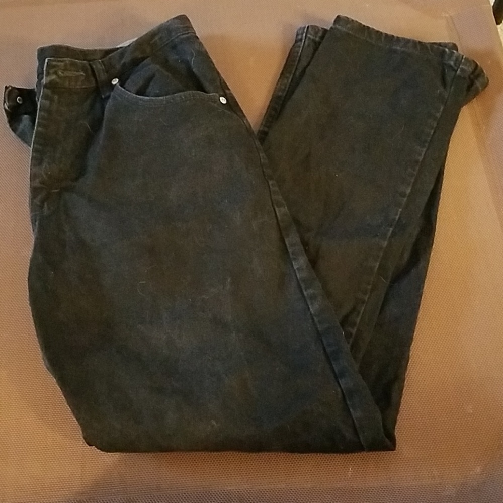 Wrangler relaxed fit black jeans